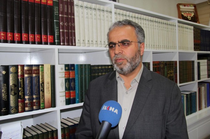 "Cami inşa etmek hem de çok amaçlı inşa etmek gerekiyor"