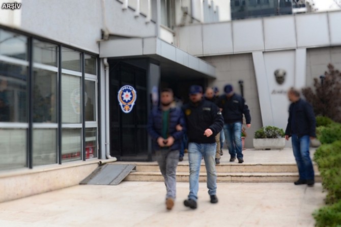 İstanbul'da uyuşturucu operasyonu: 33 gözaltı