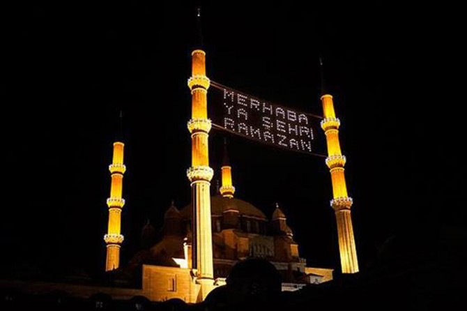 Ramazan bu gece ilk sahurla başlayacak