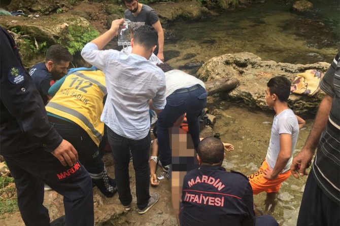 Serinlemek için suya giren öğrenci hayatını kaybetti