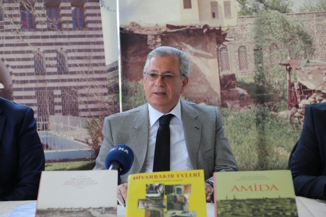 "Sur’da inşa edilen yeni evler Diyarbakır’ın tarihi ve kültürel dokusuna ters"