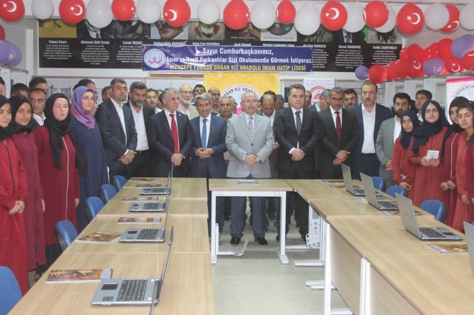 Cumhurbaşkanı Erdoğan Kızıltepe’deki kütüphaneyi telekonferansla açtı