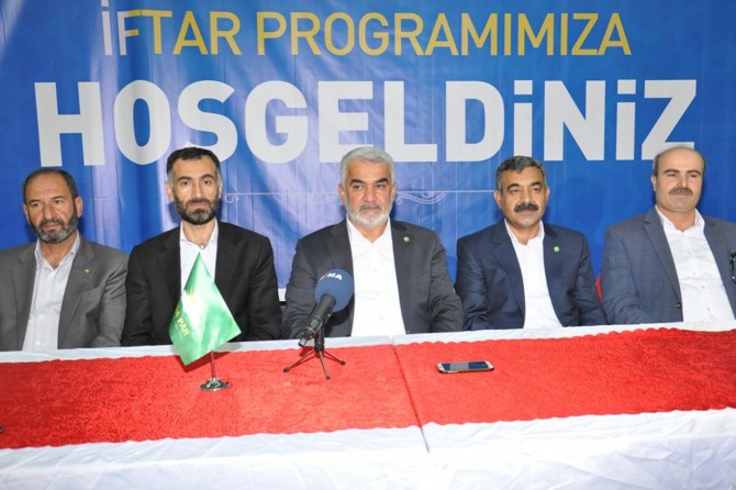 Eğer bir olmazsak kanımızı akıtarak para kazanmaya devam edecekler