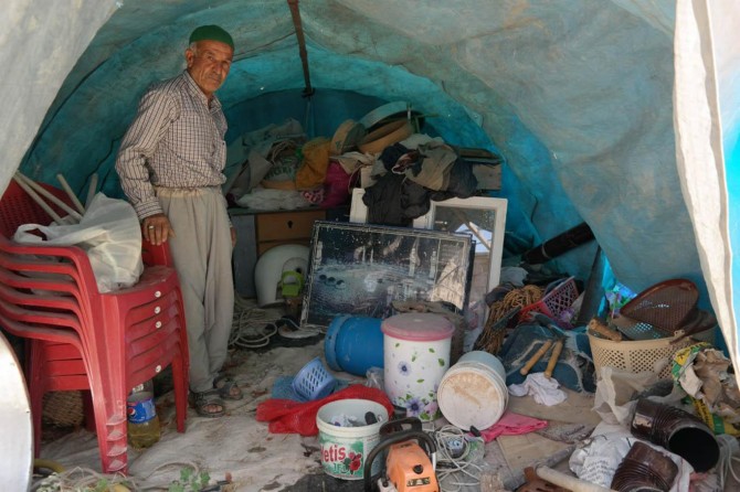"Evleri yıktıktan sonra bizi terk ettiler"