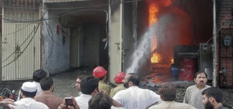 Pakistan'da Ölenlerin Sayısı 314'e Yükseldi