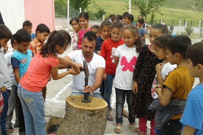 Batman’da köy okullarında okuyan öğrenciler müze ile tanıştı