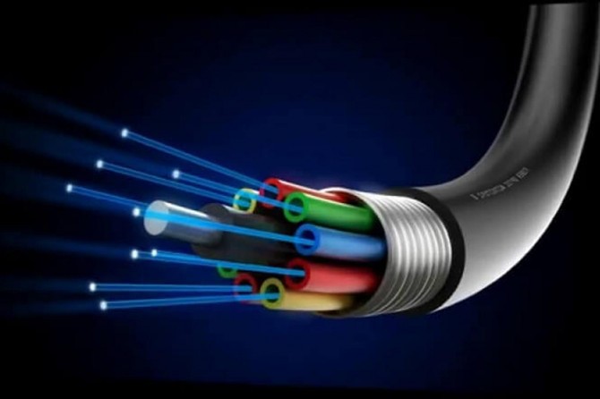 200 TV ve radyonun yayını kesildi