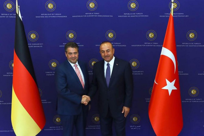 Bakan Çavuşoğlu'ndan "Katar" açıklaması