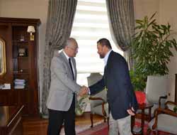 TÜMSİAD Manisa Şube Yönetimi Vali Daşöz'ü Ziyaret Etti