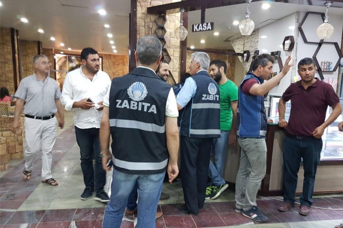 Zabıtadan cadde ve kaldırım denetimi