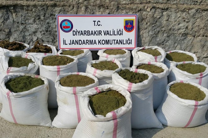 PKK operasyonlarında 2 ton uyuşturucu ele geçirildi