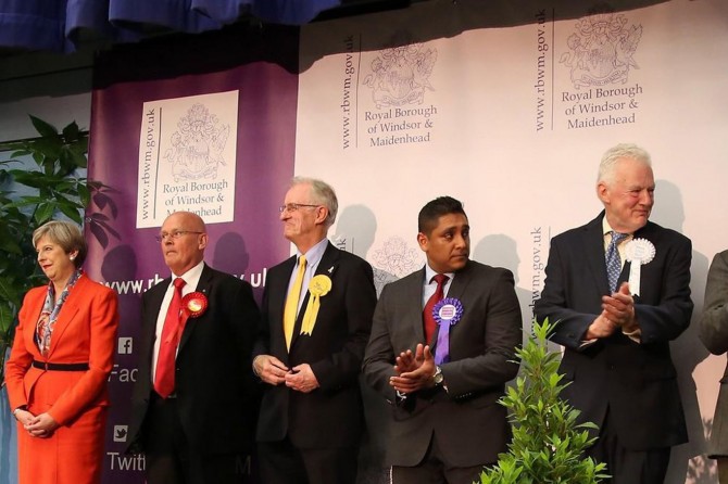 İngiltere'de siyasi belirsizlik