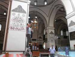 Bursa Ulu Camii'nde Temizlik Çalışmaları