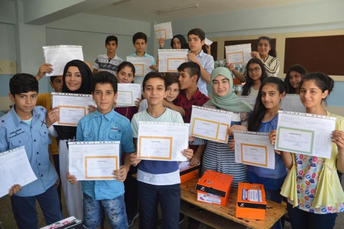 Gaziantep'te 571 bin öğrenci karne aldı