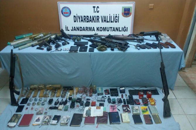 Diyarbakır'da PKK'ye ait mühimmat ele geçirildi