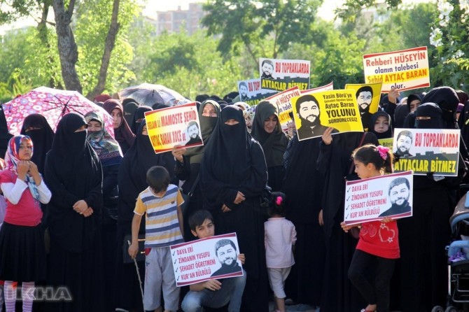 Martyr Aytaç Baran commemorates upon his grave