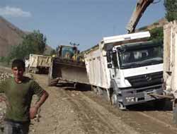 Yol Yapım Çalışmaları Sevindiriyor