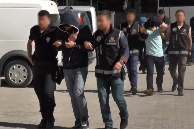 Uyuşturucu operasyonlarında yakalanan 8 kişiye tutuklama