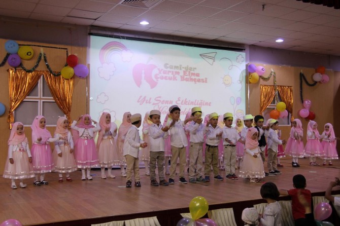 Yarım Elma Çocuk Bahçesinden yıl sonu etkinliği