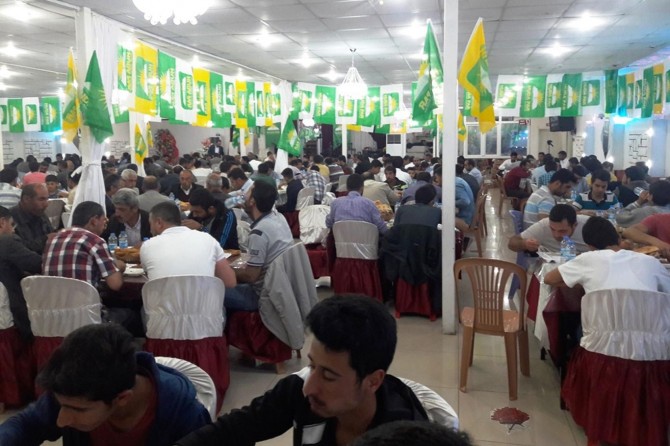HÜDA PAR Erciş'te iftar programı düzenledi