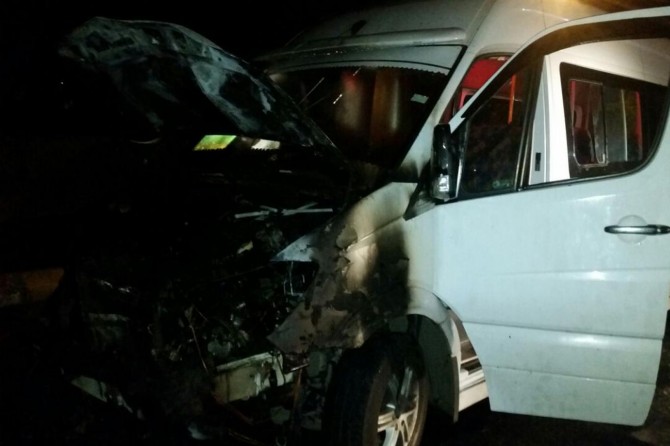 Diyarbakır’da yolcu alma kavgası sonucu şoförler birbirlerinin araçlarını yaktı