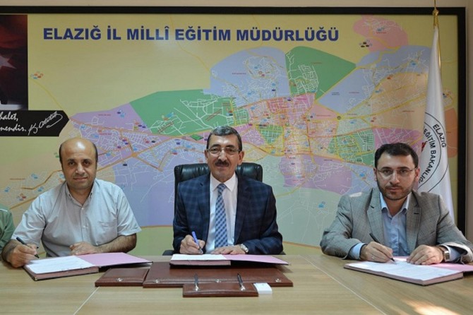 Elazığ'da İHL'yi tercih eden 34 kız öğrenciye burs verilecek