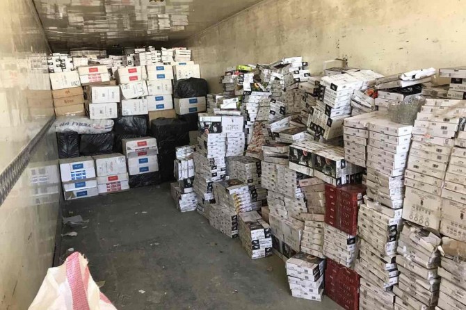 Van Tuşba'da 315 bin paket kaçak sigara ele geçirildi