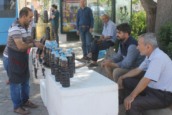 "Mardinlilerin iftar sofrasında Meyan Şerbeti eksik olmuyor"