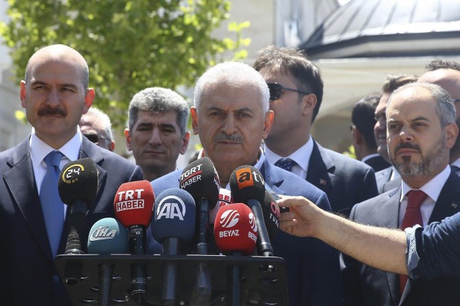 Başbakan Yıldırım: Adalet sokakta aranmaz