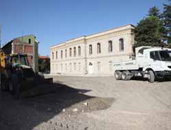 Tarihi Bursa Lisesi Gün Yüzüne Çıkarıldı