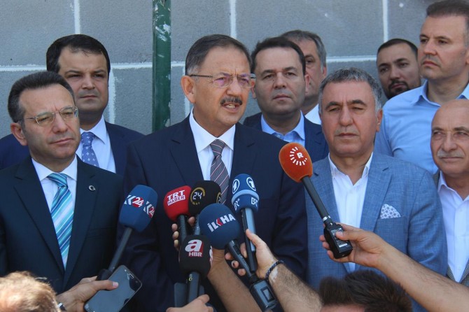 Bakan Özhaseki: Sur'da yaşanan kötülüğü fırsata çevirmeye çalışıyoruz