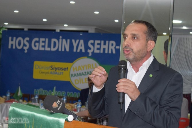 “Bi pereyên neft û xaza sirûştî Amerîka li ser piyan digrin”