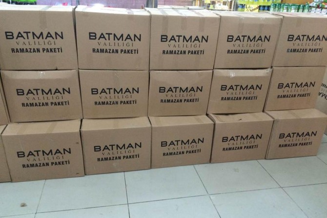 ​Batman Valiliği ramazanda 8 bin aileye yardım yaptı