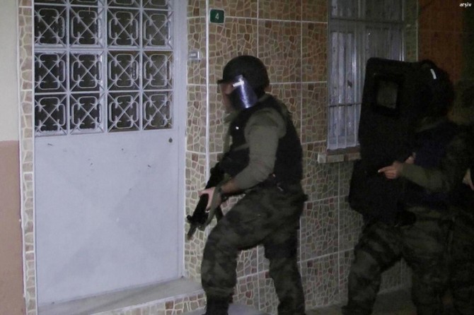 Uyuşturucu operasyonu: 200'den fazla gözaltı
