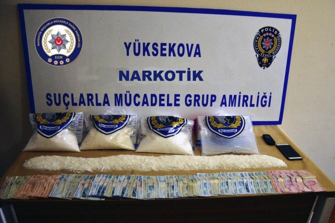 Hakkari Yüksekova’da uyuşturucu operasyonları