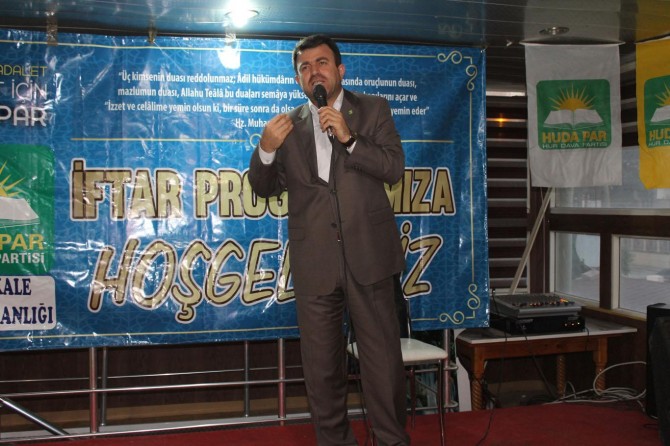 "İslam ümmeti olarak en buhranlı dönemden geçiyoruz"