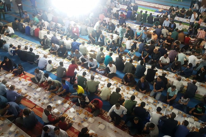 Bingöllüler 'Ümmet İftarı'nda buluştu