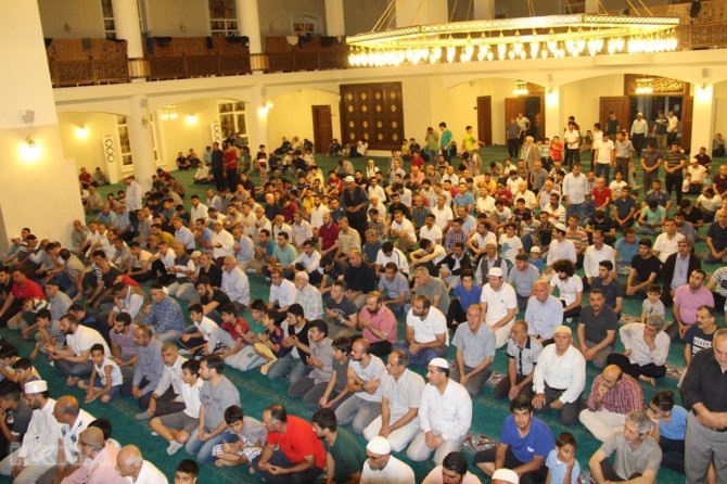 Al-Qadr Nightperformed with prayer and dhikr