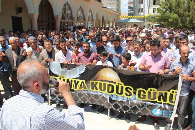 "Kudüs yine sahipsiz yine mahzundur"