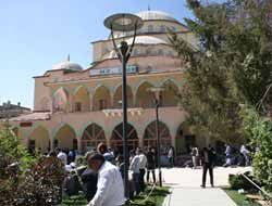 Cuma Hutbesinde Kur'an ve Siyer Dersleri Teşvik Edildi