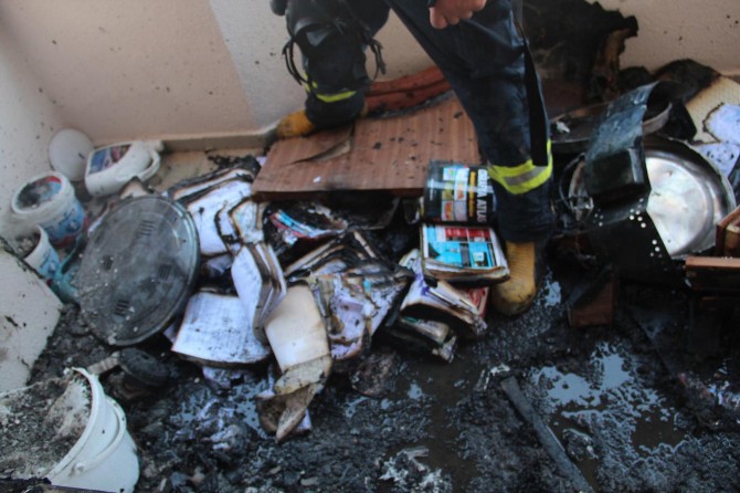 Van İpekyolu Serhat Mahallesi'nde korkutan yangın foto