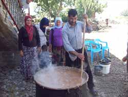 Siverek'te Bağ Bozumu Geleneği Devam Ediyor
