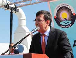 Bakan Yılmaz: Herkesin Etnik Aidiyeti Değerlidir