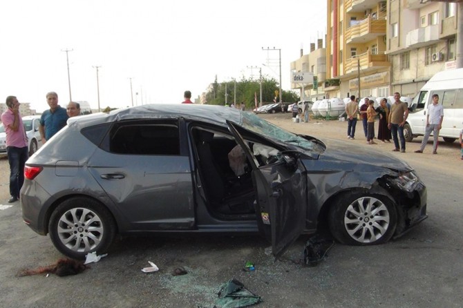 Kınaya giden otomobil kaza yaptı: 4 yaralı