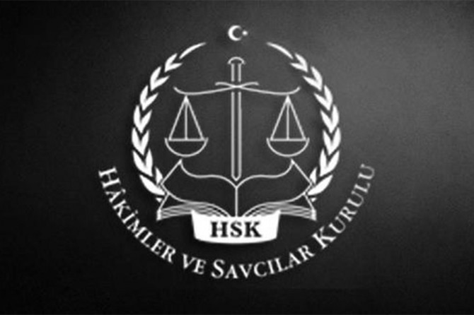780 hakim ve savcının görev yeri değişti
