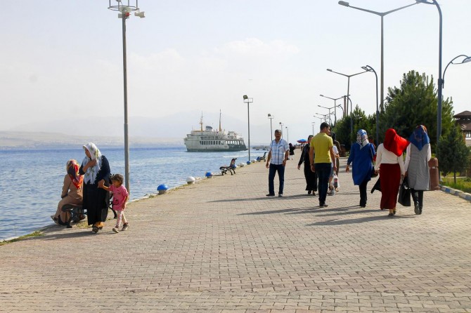 Van Gölü'nün sahilleri yeterince değerlendirilmiyor