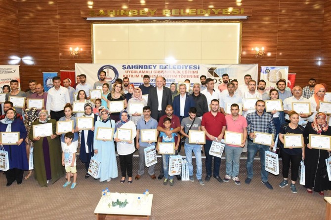 Girişimcilere sertifikaları verildi