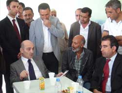 Çevre ve Şehircilik Bakanı Depremzede Köyleri Gezdi