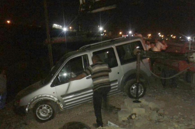 Bariyersiz kanal tehlike saçmaya devam ediyor