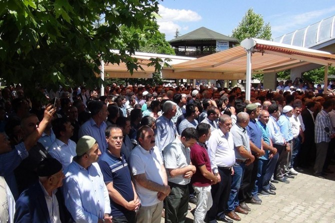 Nur talebelerinden Sıddık Şeyhanzade son yolculuğuna uğurlandı